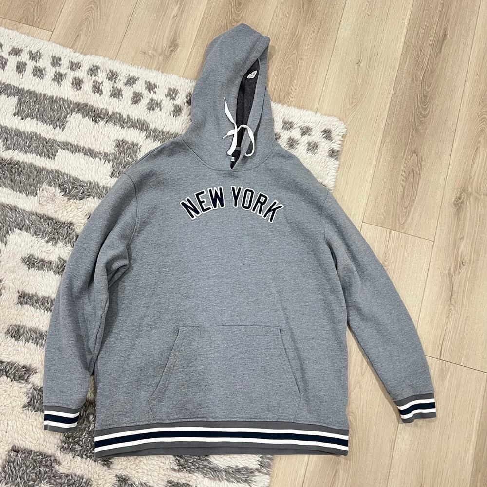 New Era Men's New York Yankees Hoodie Drawstring Gray Sweater 2XL